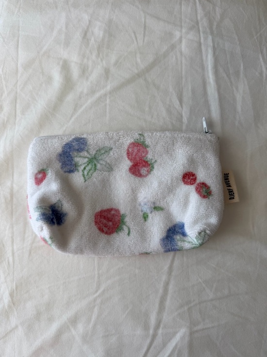 Djerf Avenue Accessories - Djerf Avenue White Terry Pouch in berry Fruit Print